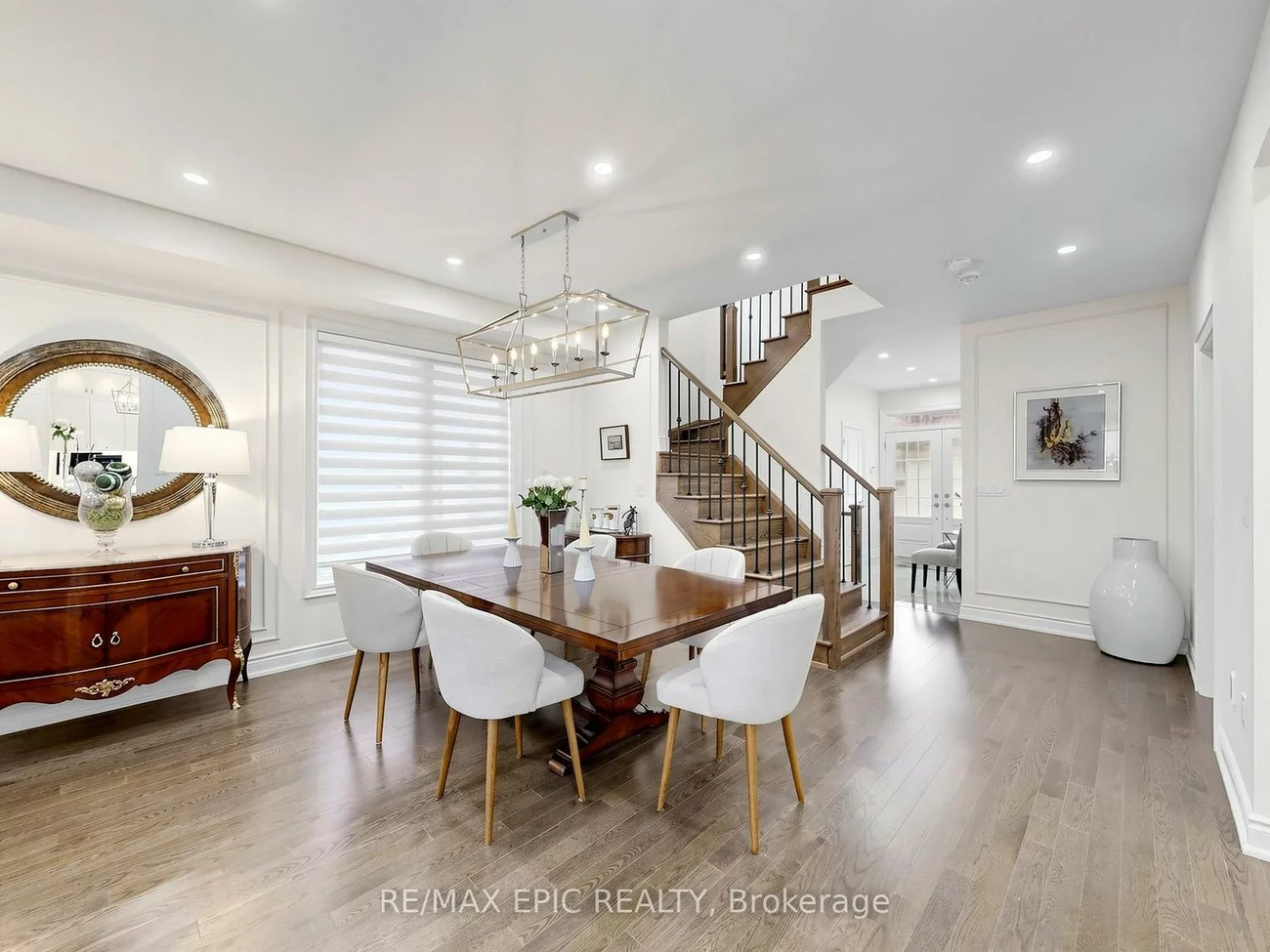 122, Scarlet, Bradford, Bradford West Gwillimbury