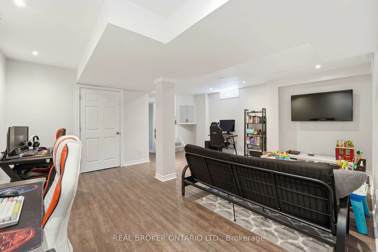 55, Christina, Bradford, Bradford West Gwillimbury