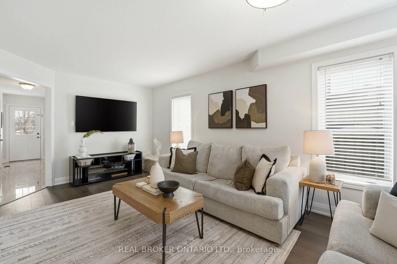 55, Christina, Bradford, Bradford West Gwillimbury