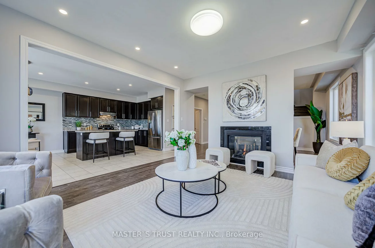 137, Brookview, Bradford, Bradford West Gwillimbury