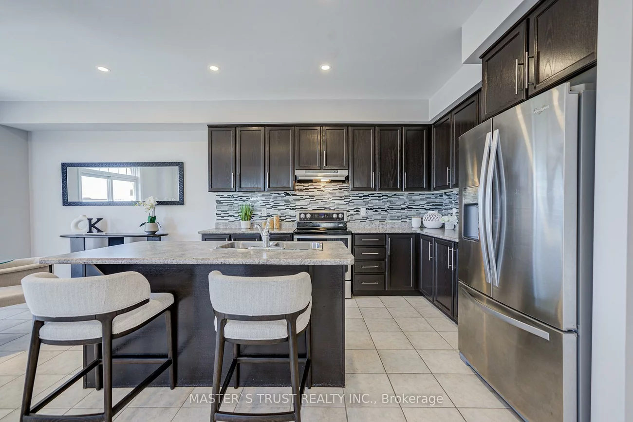 137, Brookview, Bradford, Bradford West Gwillimbury