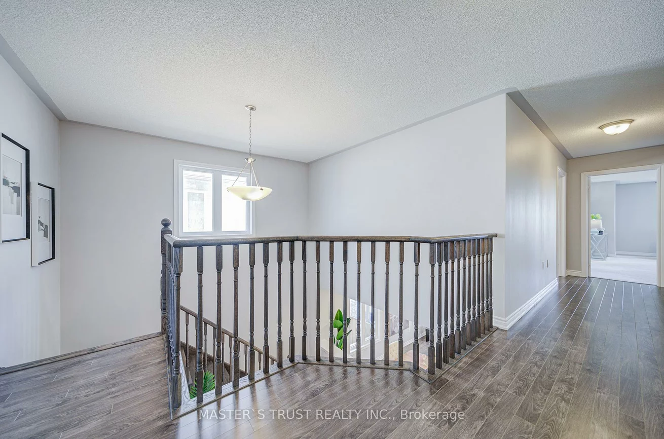 137, Brookview, Bradford, Bradford West Gwillimbury