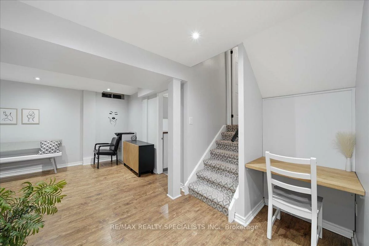 68, West Park, Bradford, Bradford West Gwillimbury