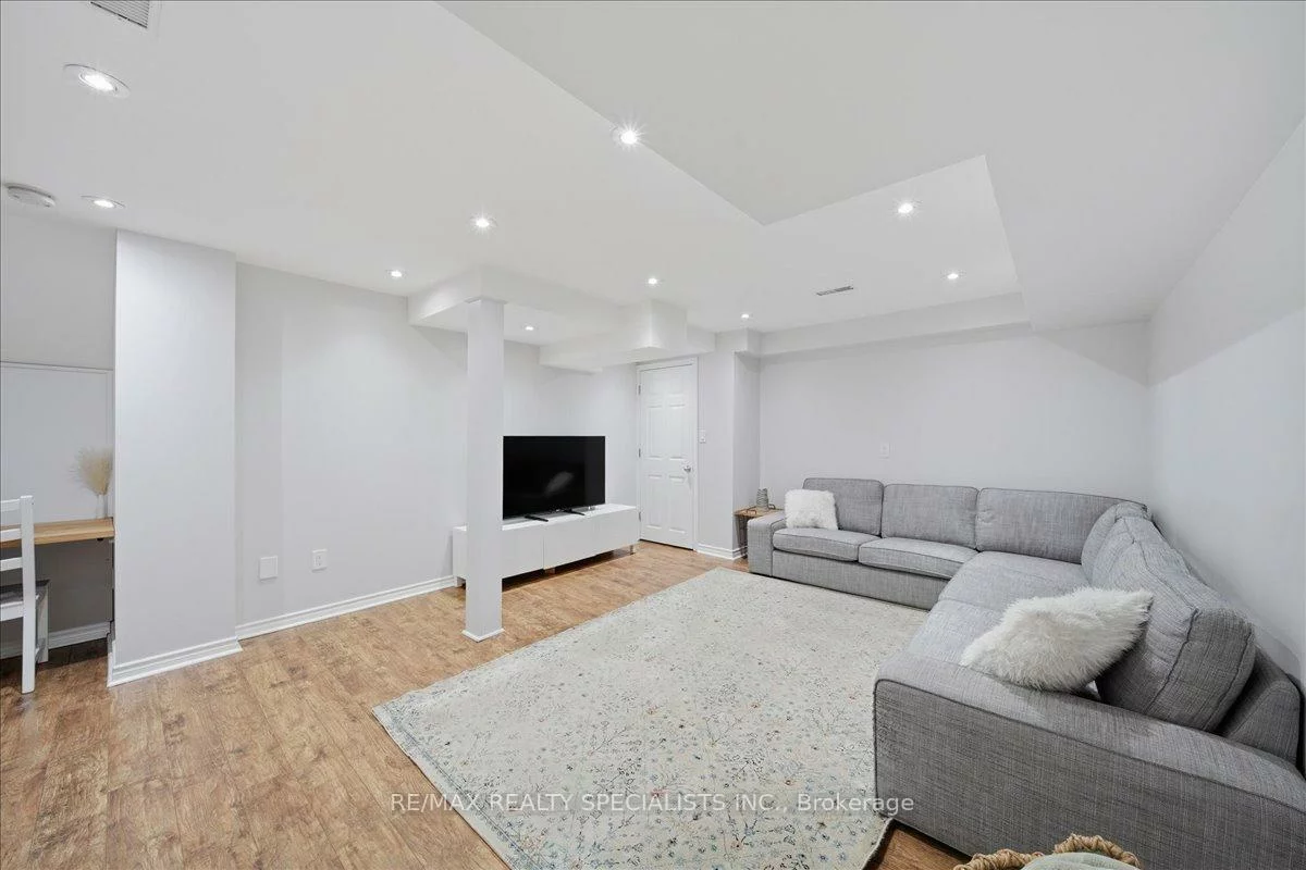 68, West Park, Bradford, Bradford West Gwillimbury