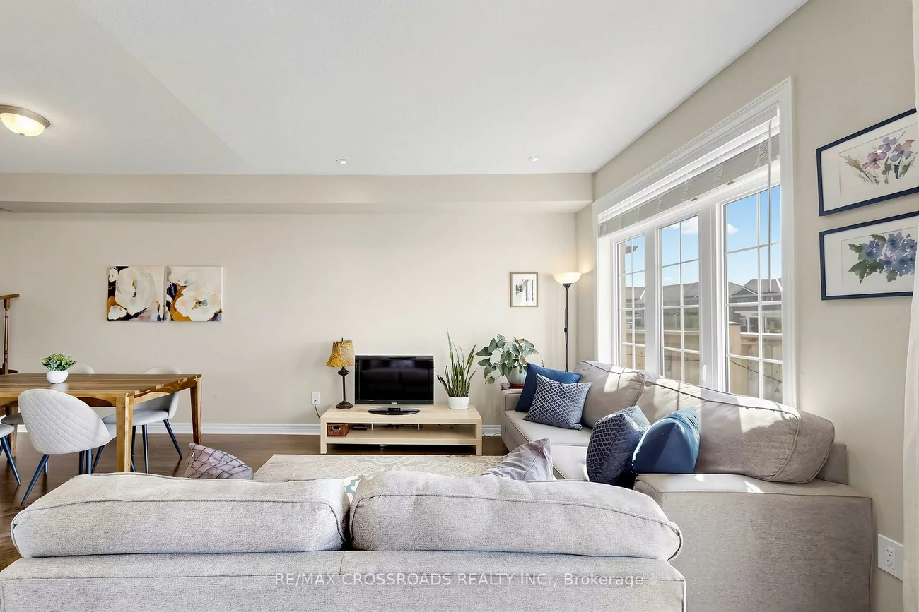 6, Angela, Bradford, Bradford West Gwillimbury