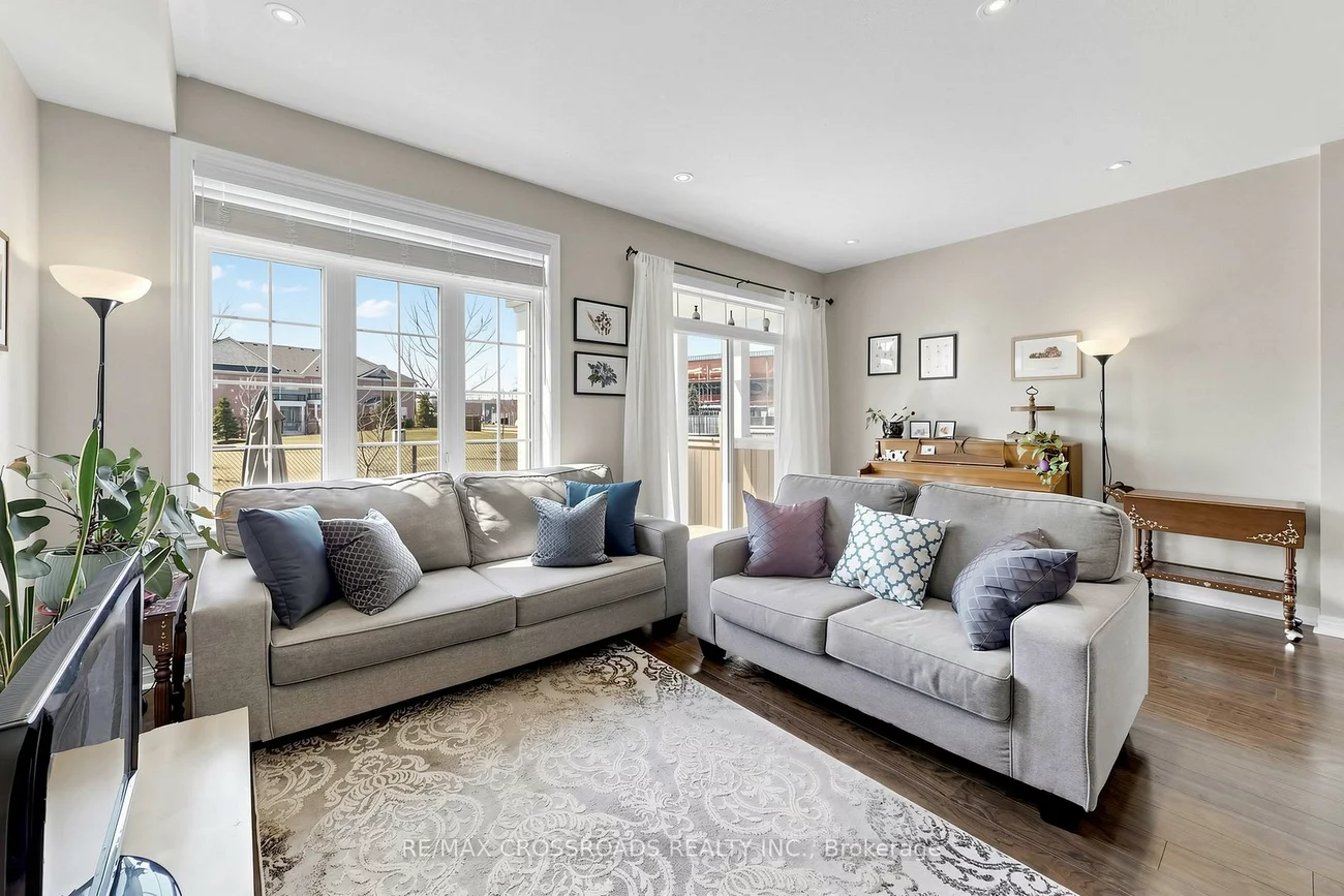 6, Angela, Bradford, Bradford West Gwillimbury