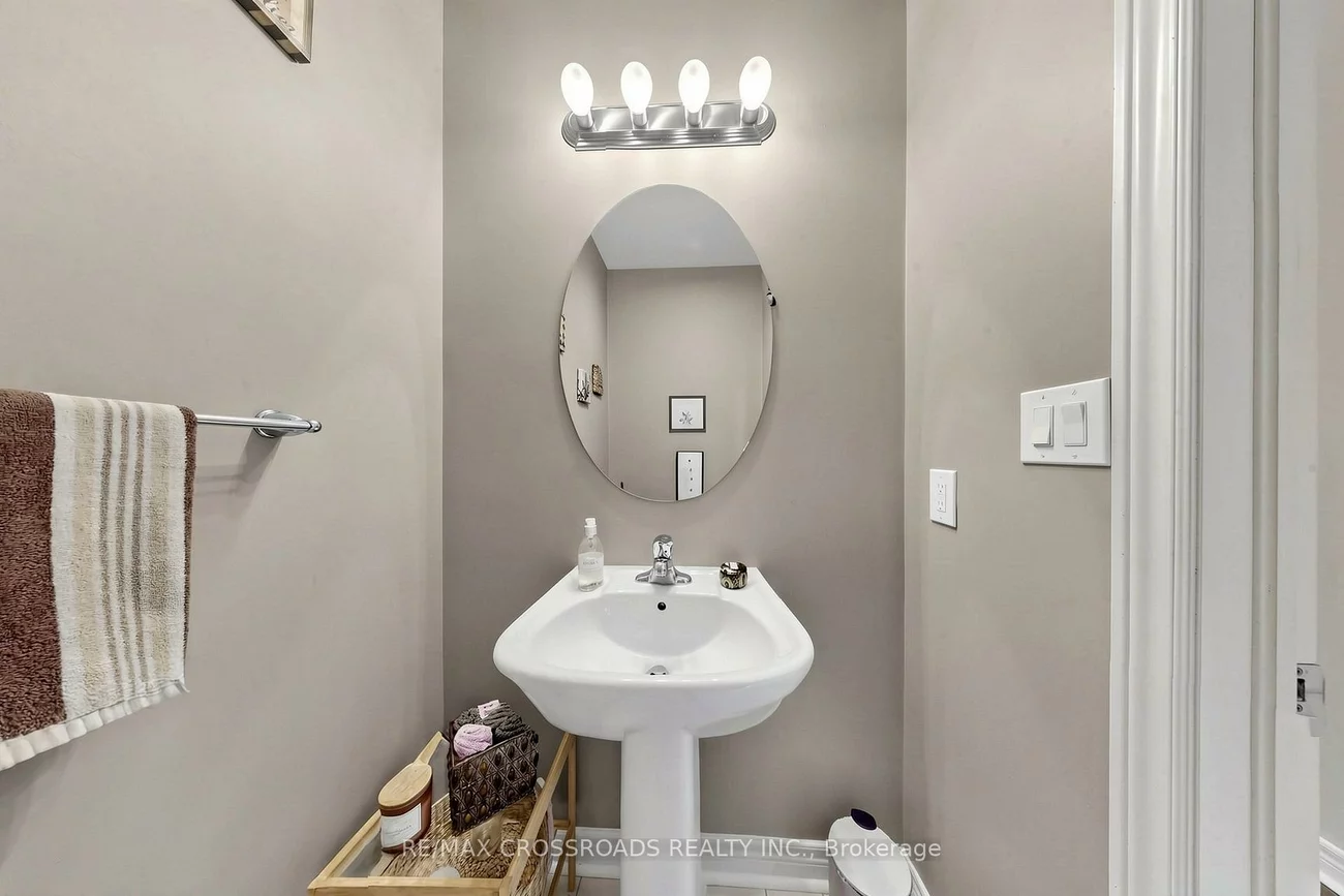 6, Angela, Bradford, Bradford West Gwillimbury