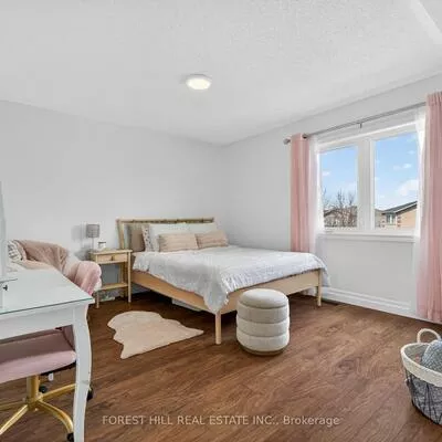 92, Noble, Bradford, Bradford West Gwillimbury