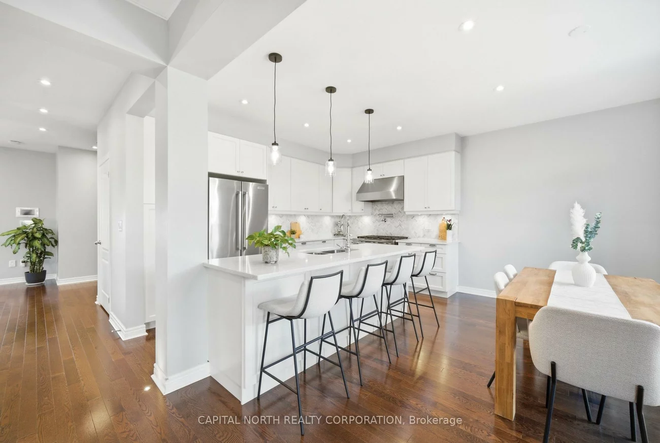 72, Jewelwing, Bradford, Bradford West Gwillimbury