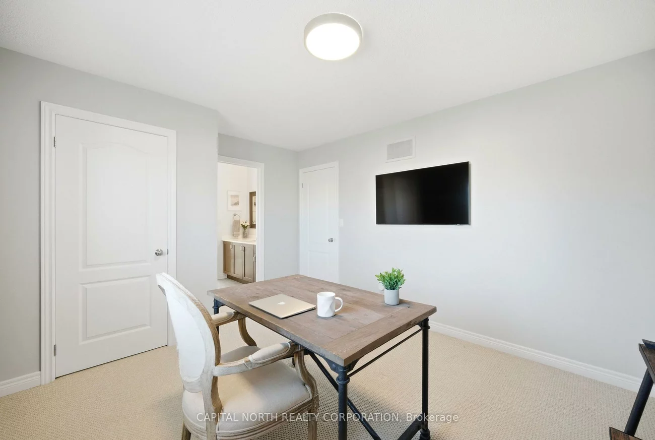 72, Jewelwing, Bradford, Bradford West Gwillimbury