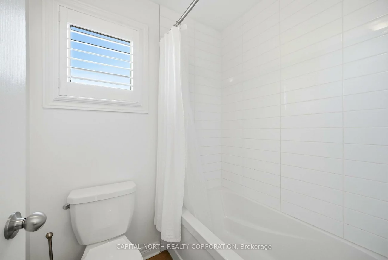 72, Jewelwing, Bradford, Bradford West Gwillimbury