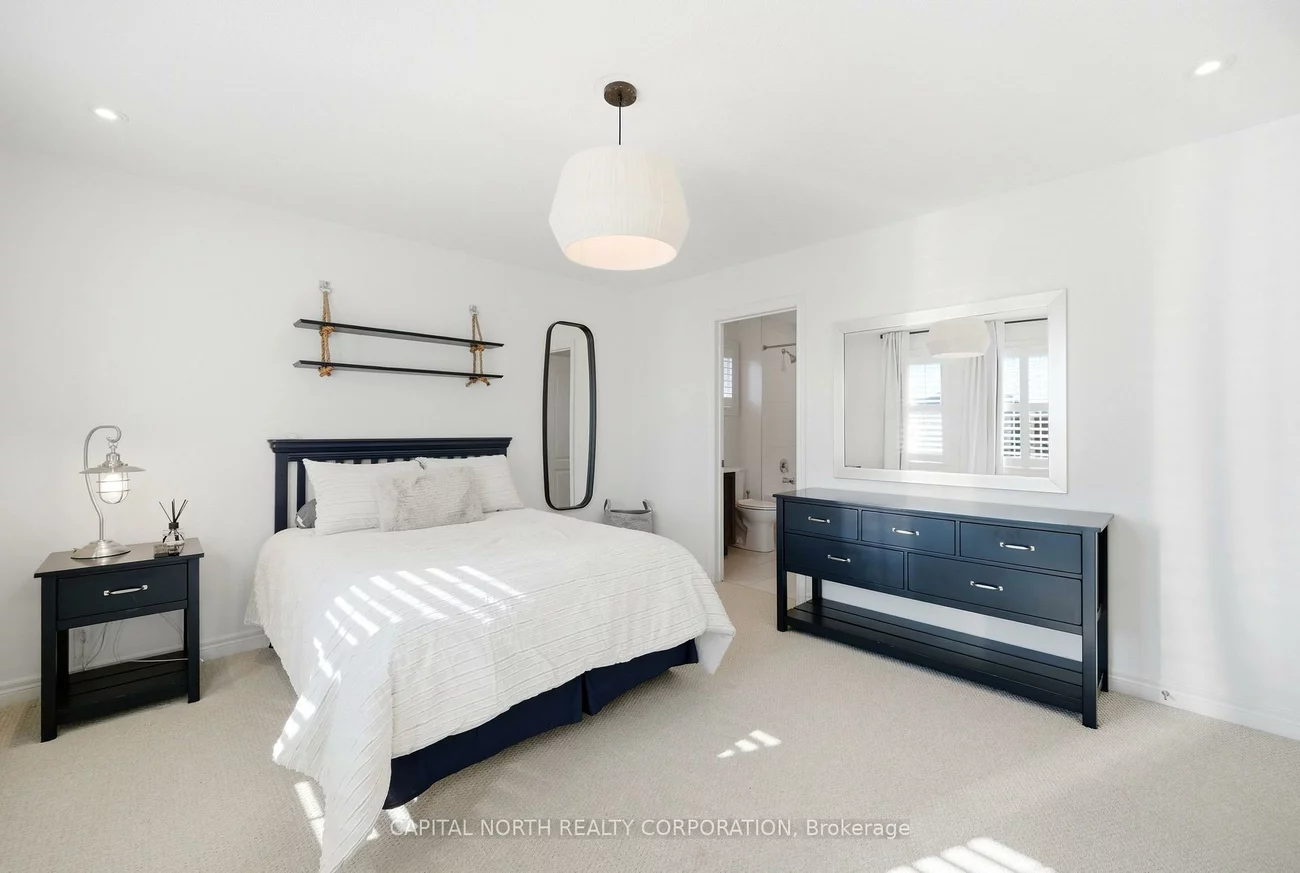 72, Jewelwing, Bradford, Bradford West Gwillimbury