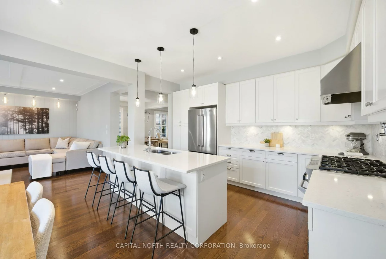 72, Jewelwing, Bradford, Bradford West Gwillimbury