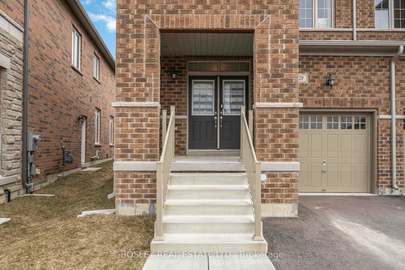 29, Ferragine, Bradford, Bradford West Gwillimbury