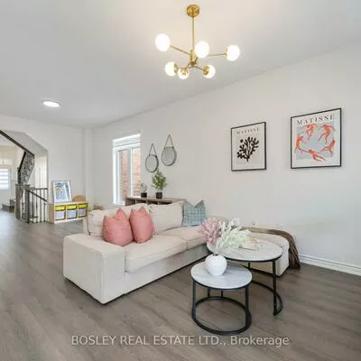 29, Ferragine, Bradford, Bradford West Gwillimbury