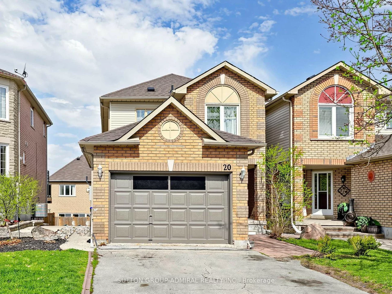 20, Breeze, Bradford, Bradford West Gwillimbury