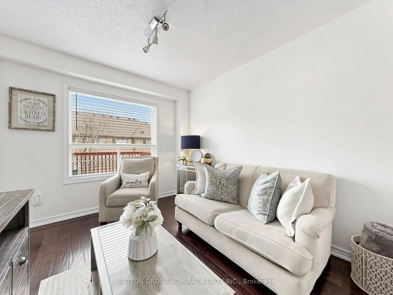 20, Breeze, Bradford, Bradford West Gwillimbury