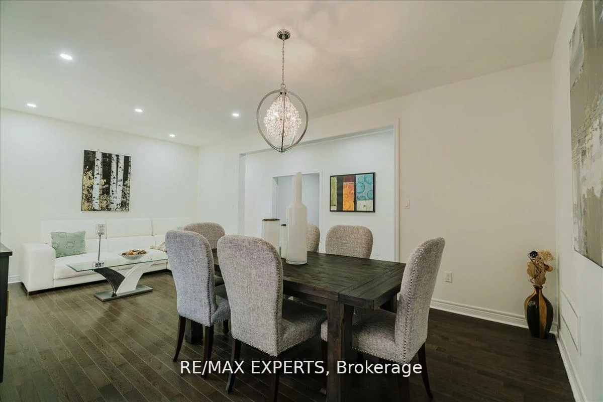 43, Lewis, Bradford, Bradford West Gwillimbury