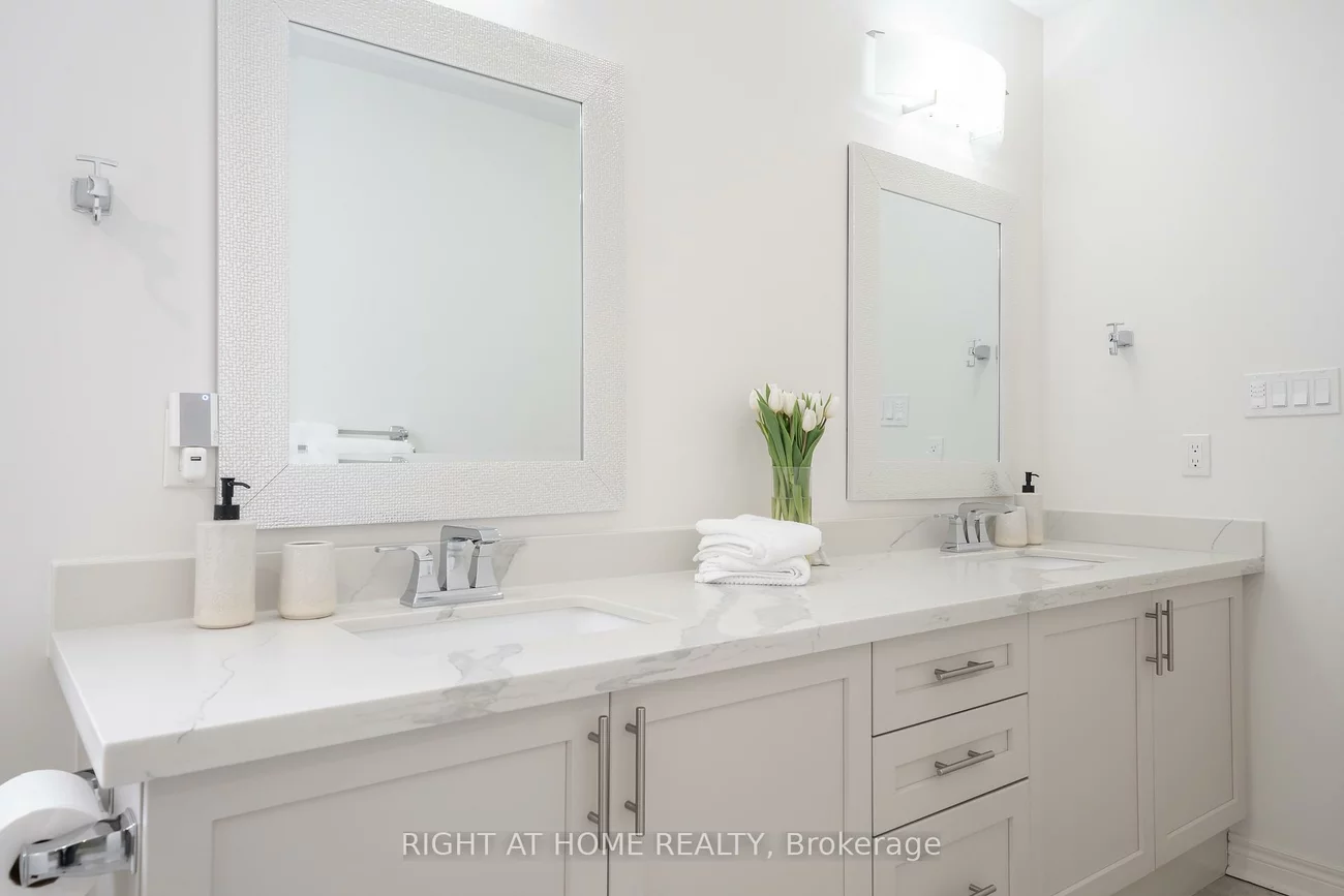 12, Tupling, Bradford, Bradford West Gwillimbury