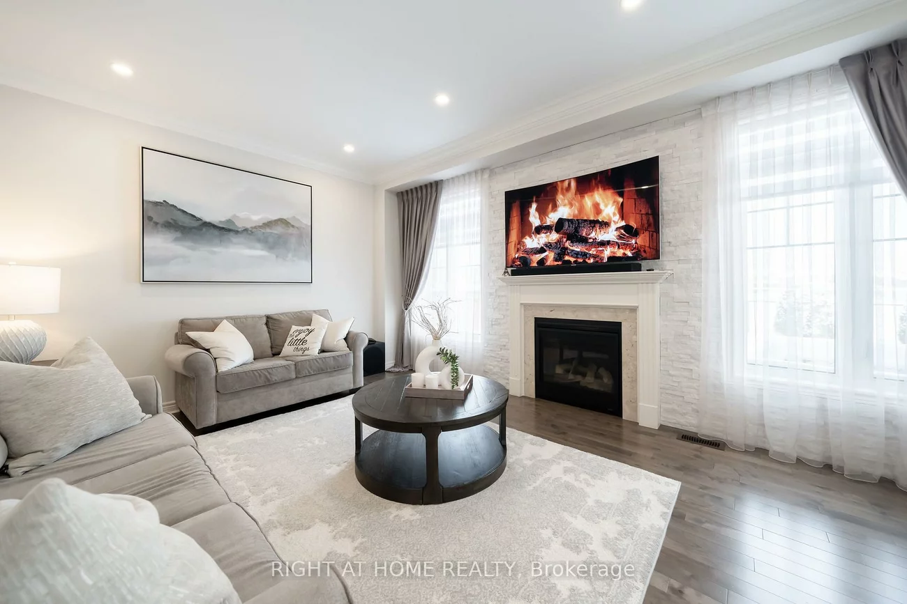 12, Tupling, Bradford, Bradford West Gwillimbury