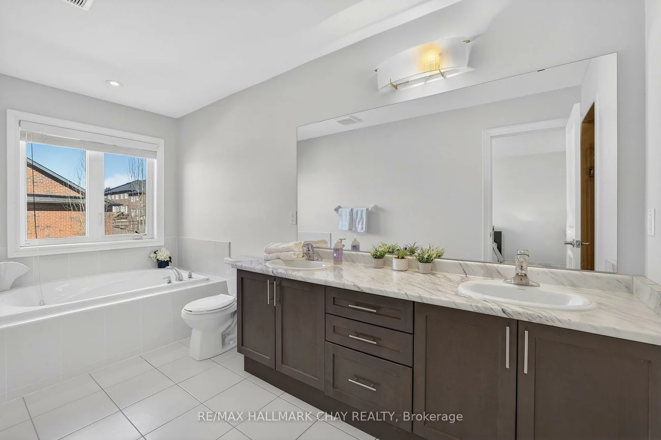 62, Fortis, Bradford, Bradford West Gwillimbury