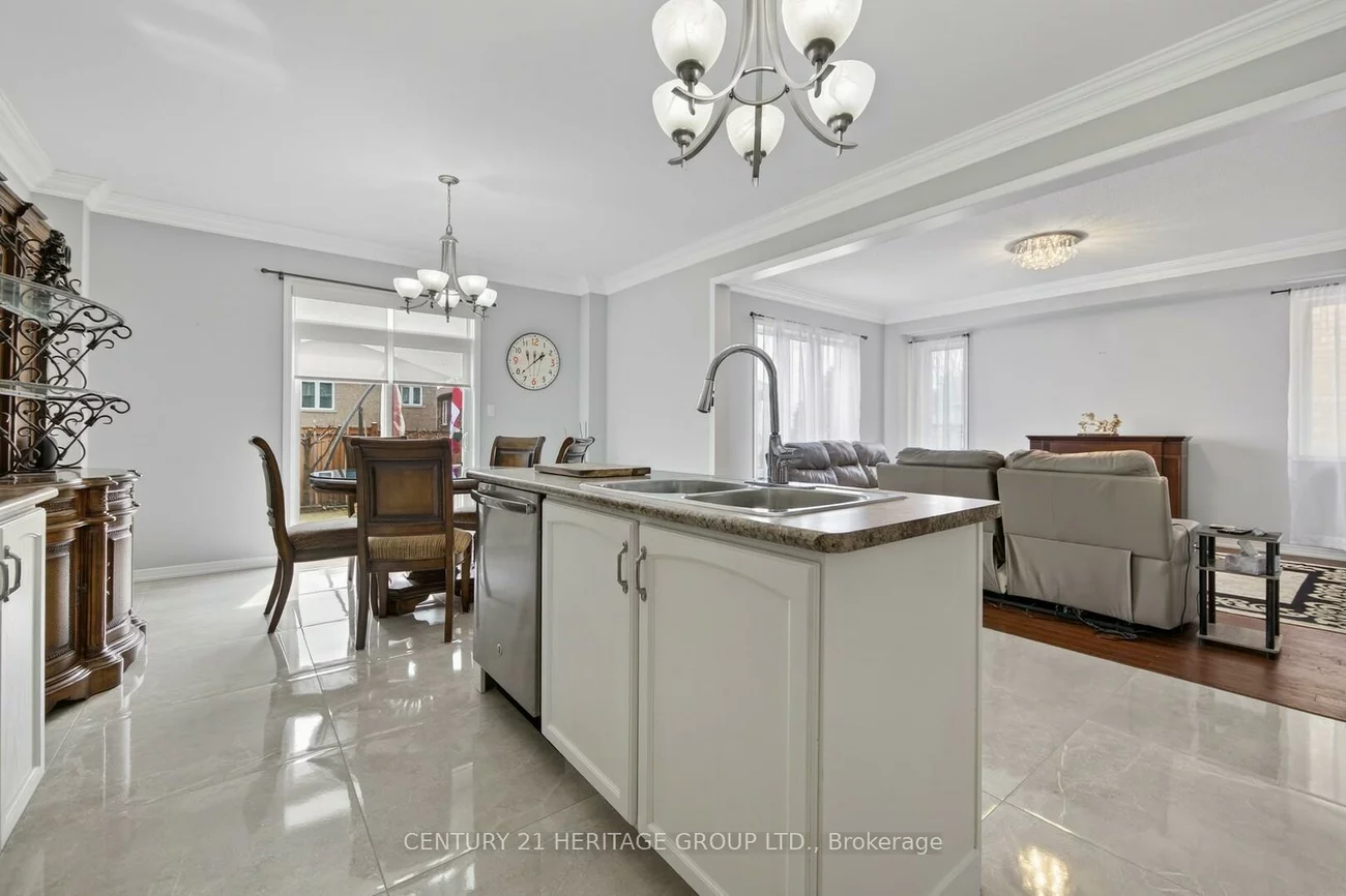 154, Richardson, Bradford, Bradford West Gwillimbury