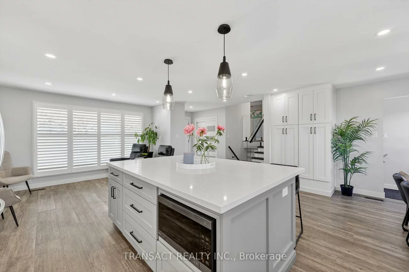160, Queen, Bradford, Bradford West Gwillimbury