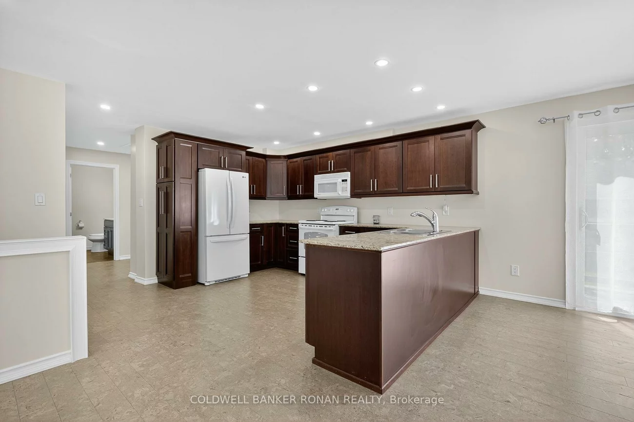 118, Queen, Bradford, Bradford West Gwillimbury
