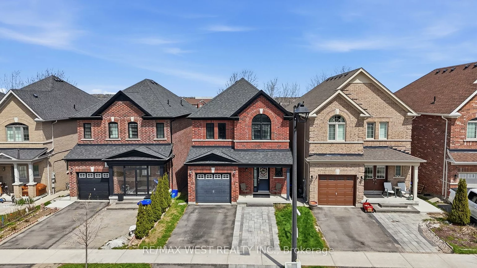 296, Miller Park, Bradford, Bradford West Gwillimbury