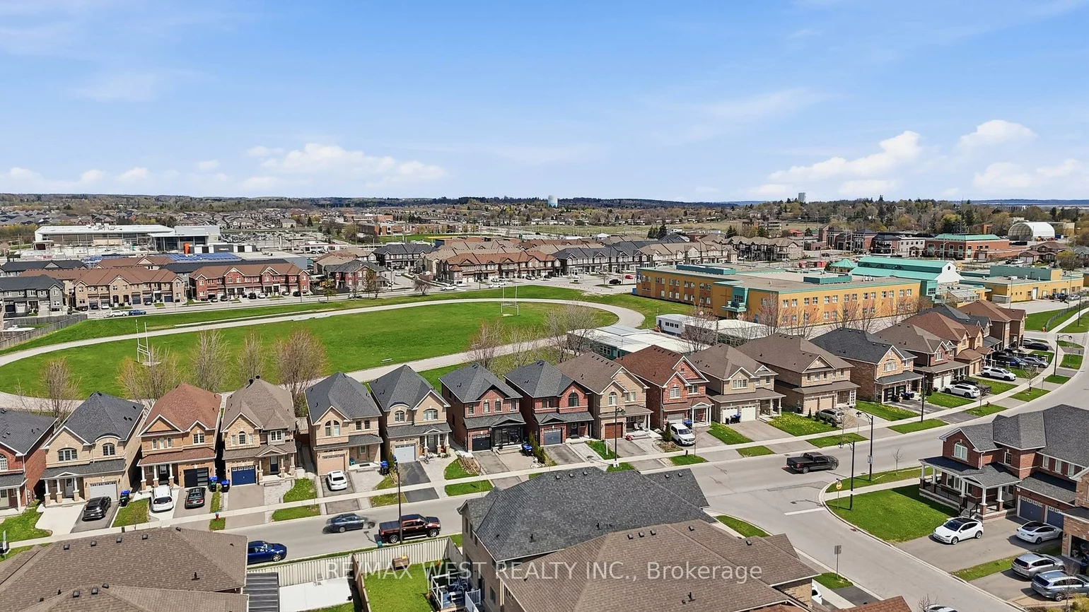 296, Miller Park, Bradford, Bradford West Gwillimbury