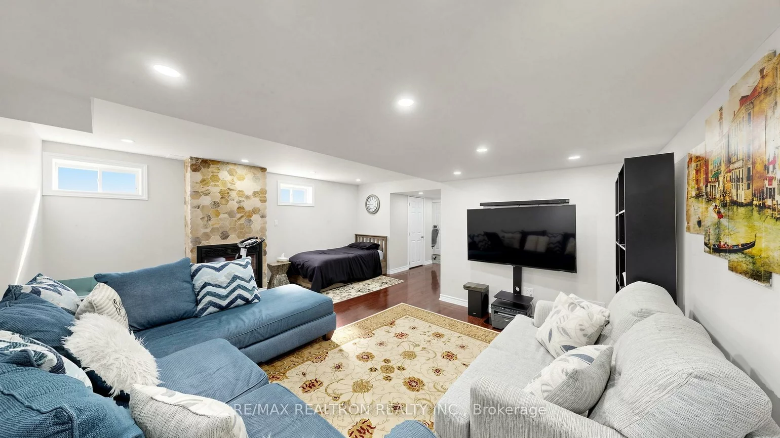 75, Gosnel, Bradford, Bradford West Gwillimbury
