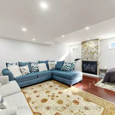 75, Gosnel, Bradford, Bradford West Gwillimbury