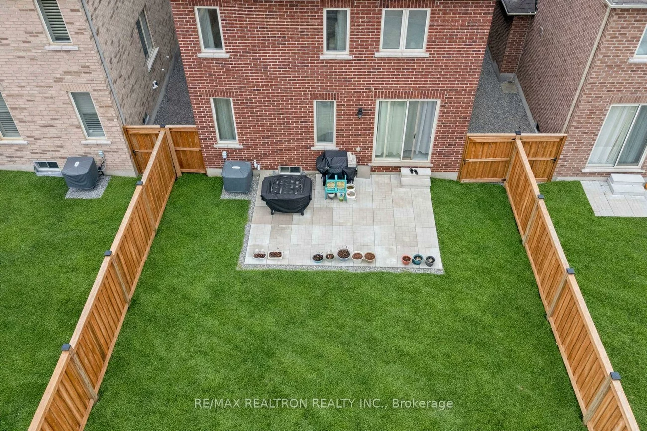 10, Neilly, Bradford, Bradford West Gwillimbury