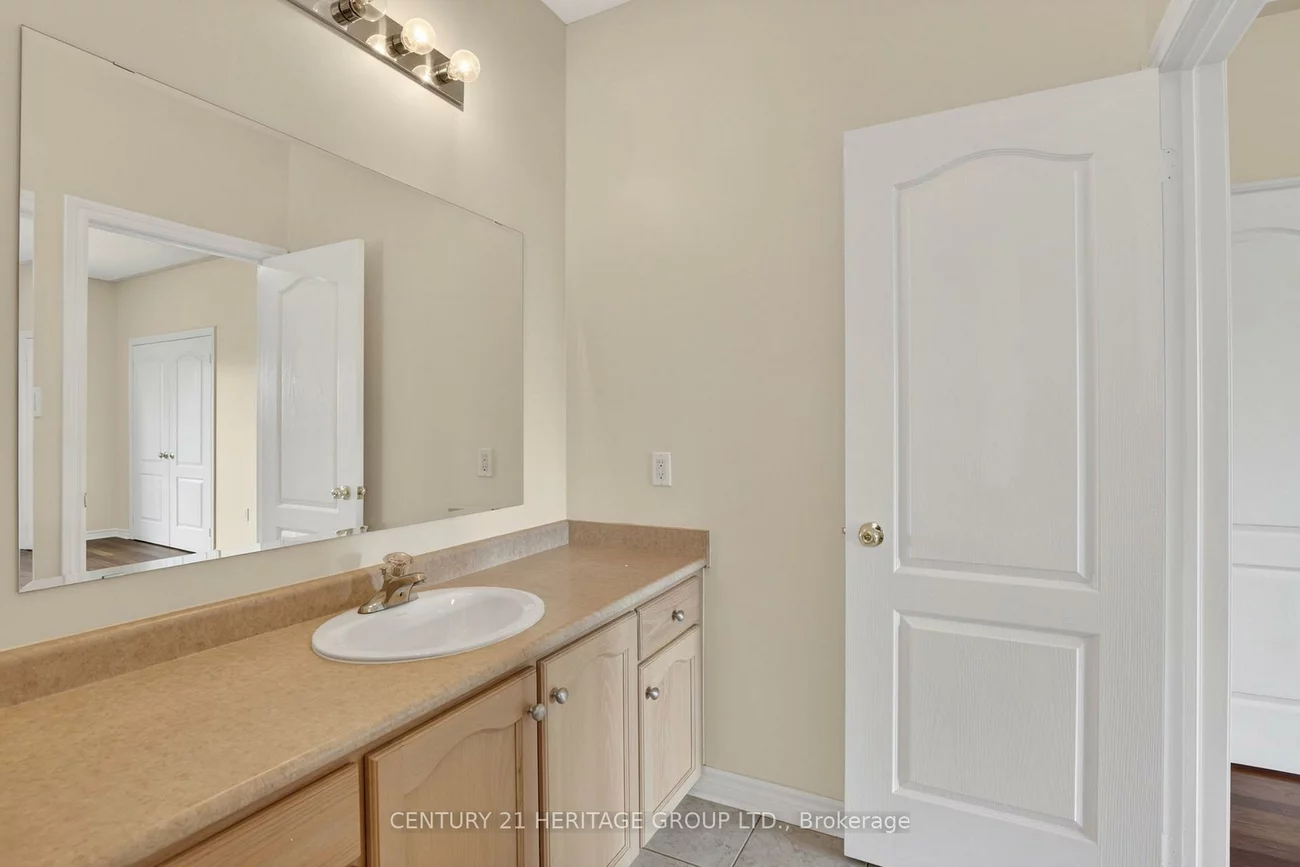 58, Saint, Bradford, Bradford West Gwillimbury
