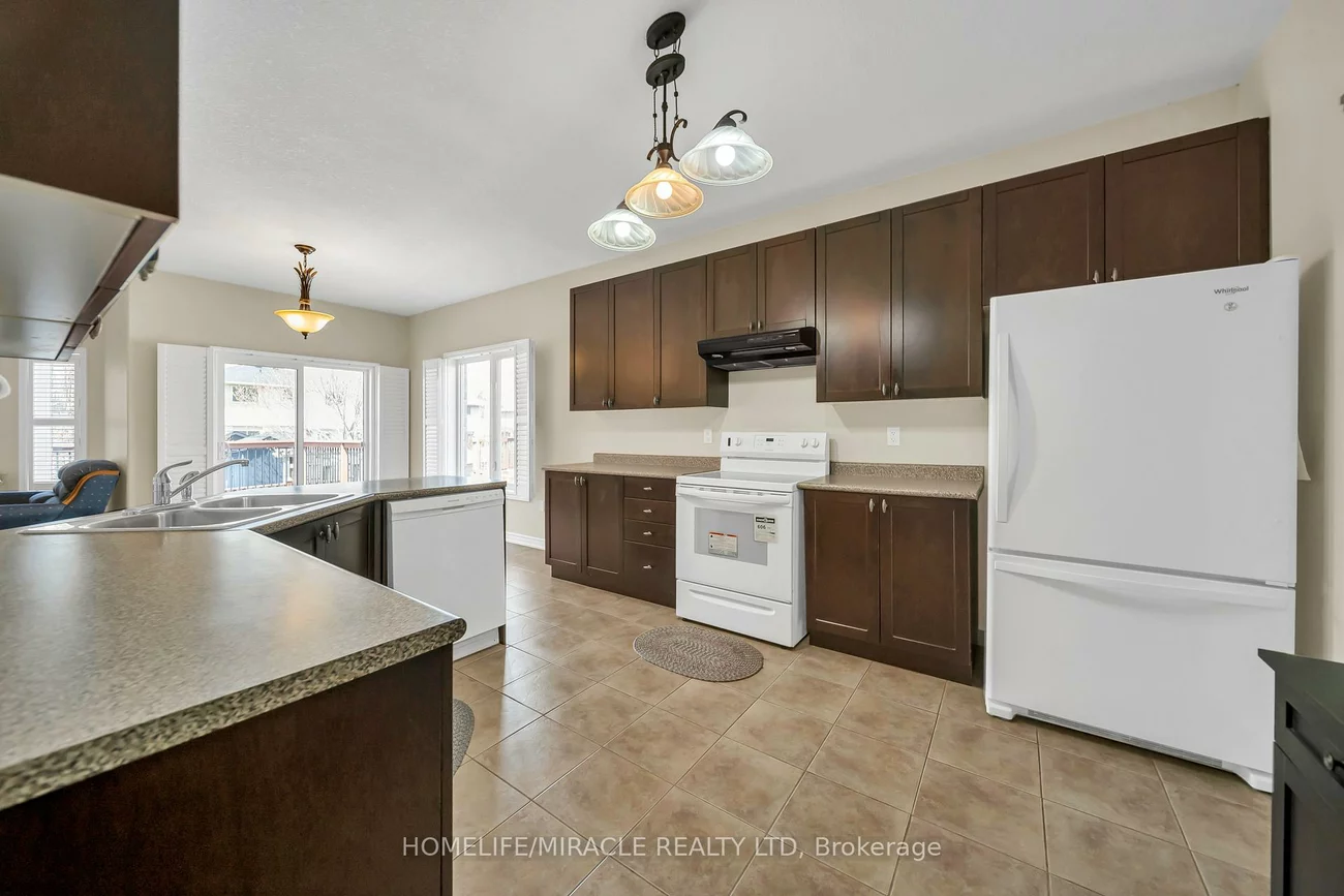 57, Bronze, Bradford, Bradford West Gwillimbury