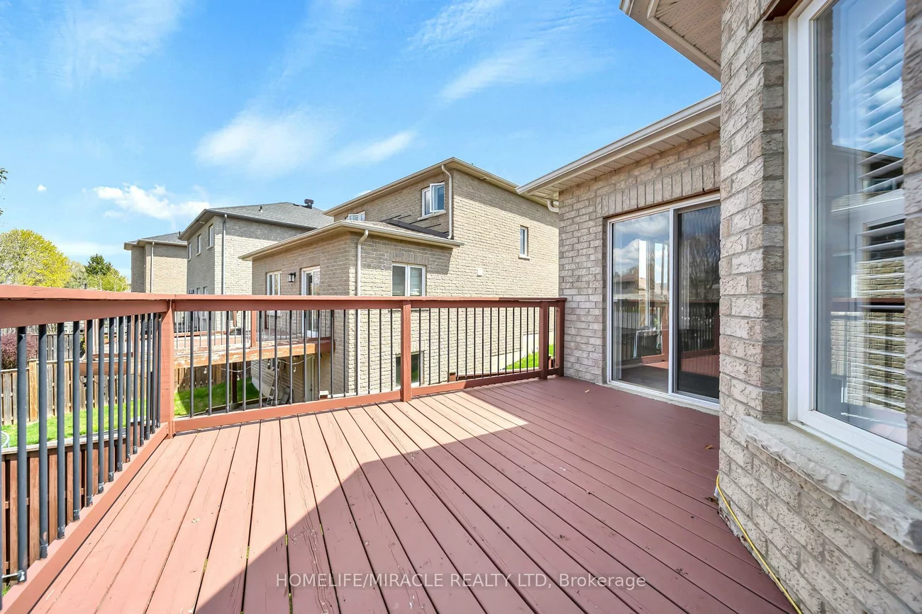 57, Bronze, Bradford, Bradford West Gwillimbury
