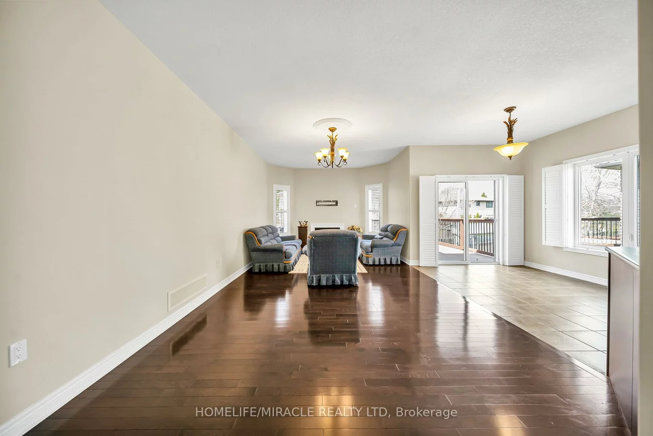 57, Bronze, Bradford, Bradford West Gwillimbury