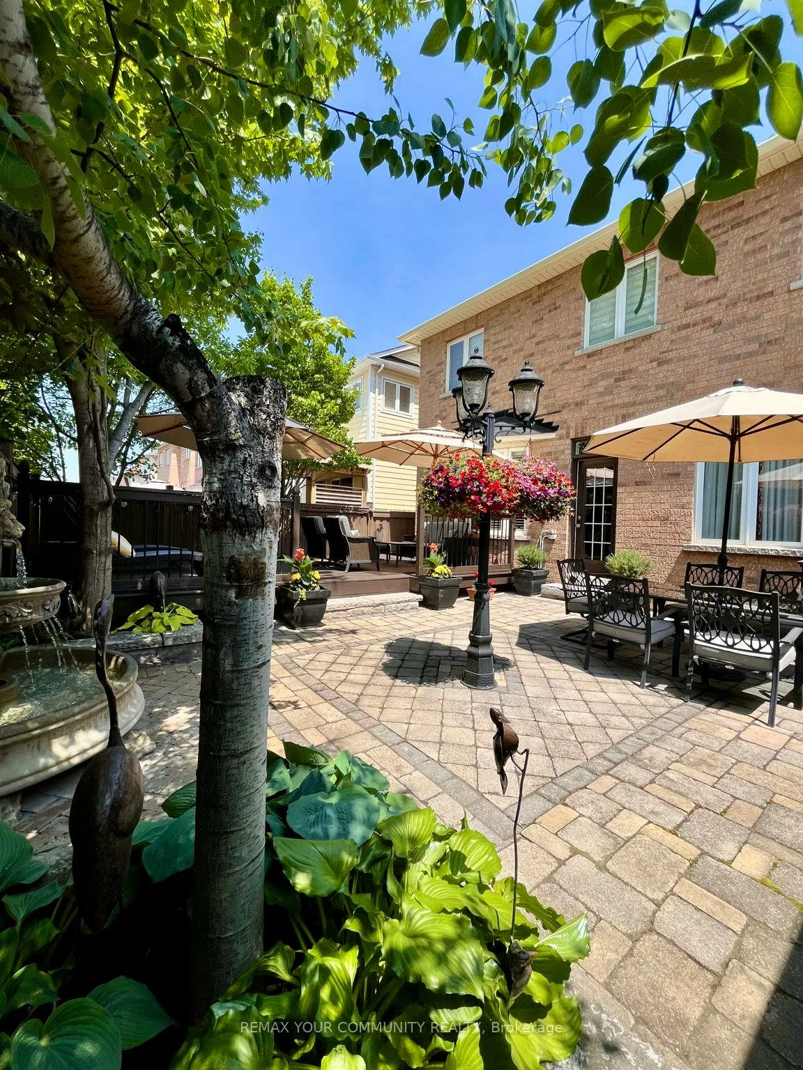 42, Rogers, Bradford, Bradford West Gwillimbury