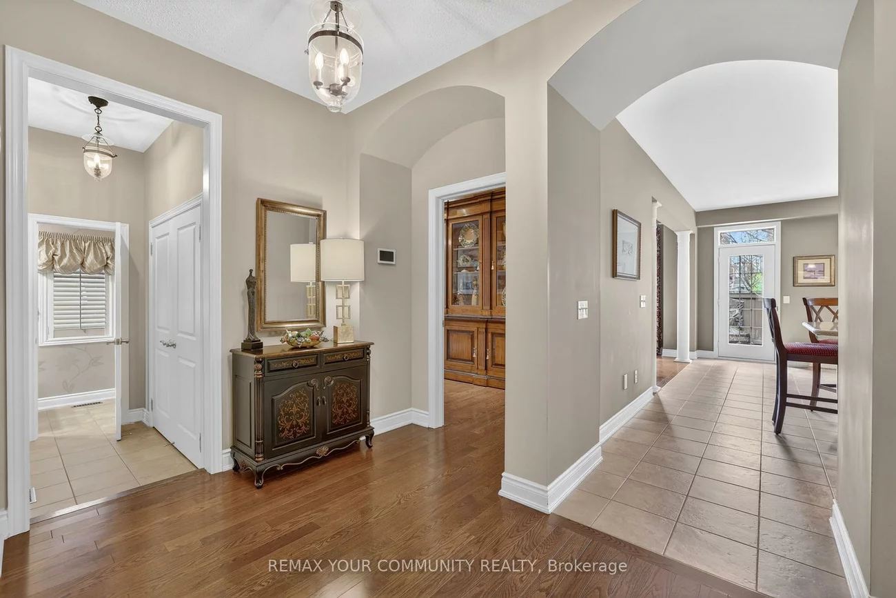42, Rogers, Bradford, Bradford West Gwillimbury