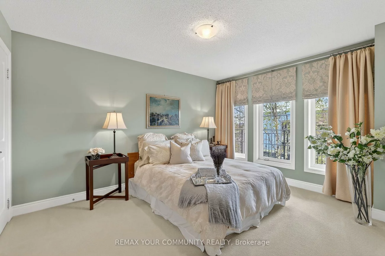 42, Rogers, Bradford, Bradford West Gwillimbury