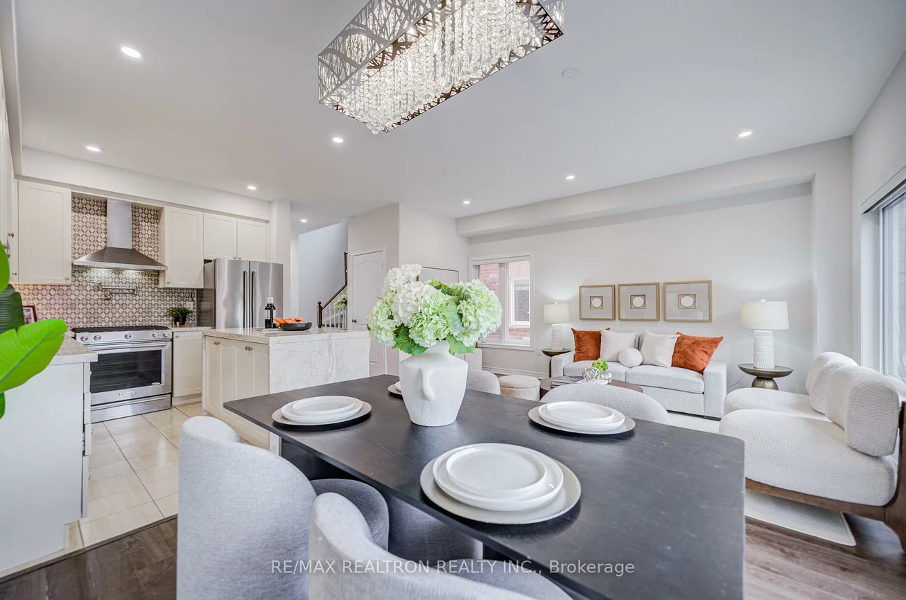 44, Luisa, Bradford, Bradford West Gwillimbury