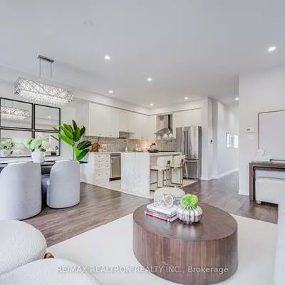 44, Luisa, Bradford, Bradford West Gwillimbury
