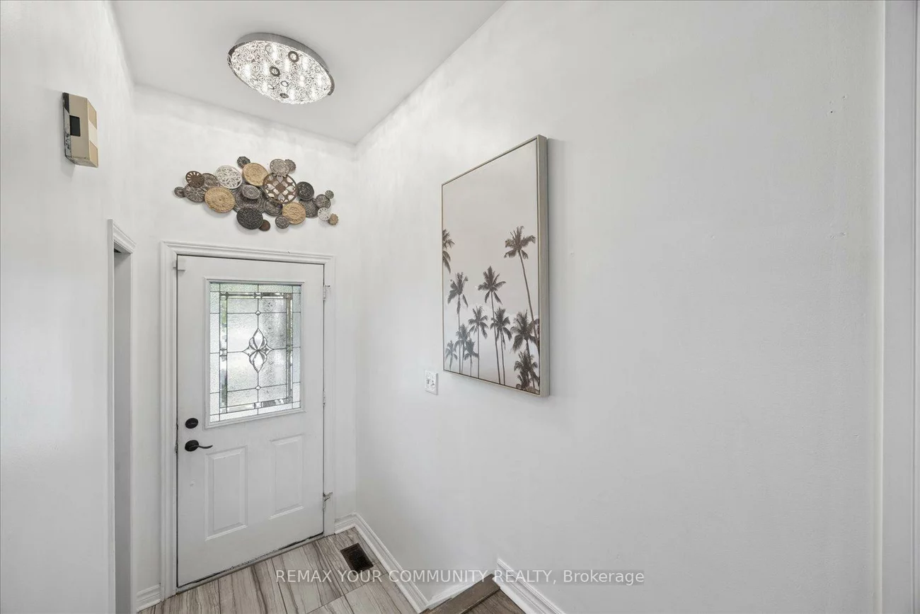 23, Breeze, Bradford, Bradford West Gwillimbury