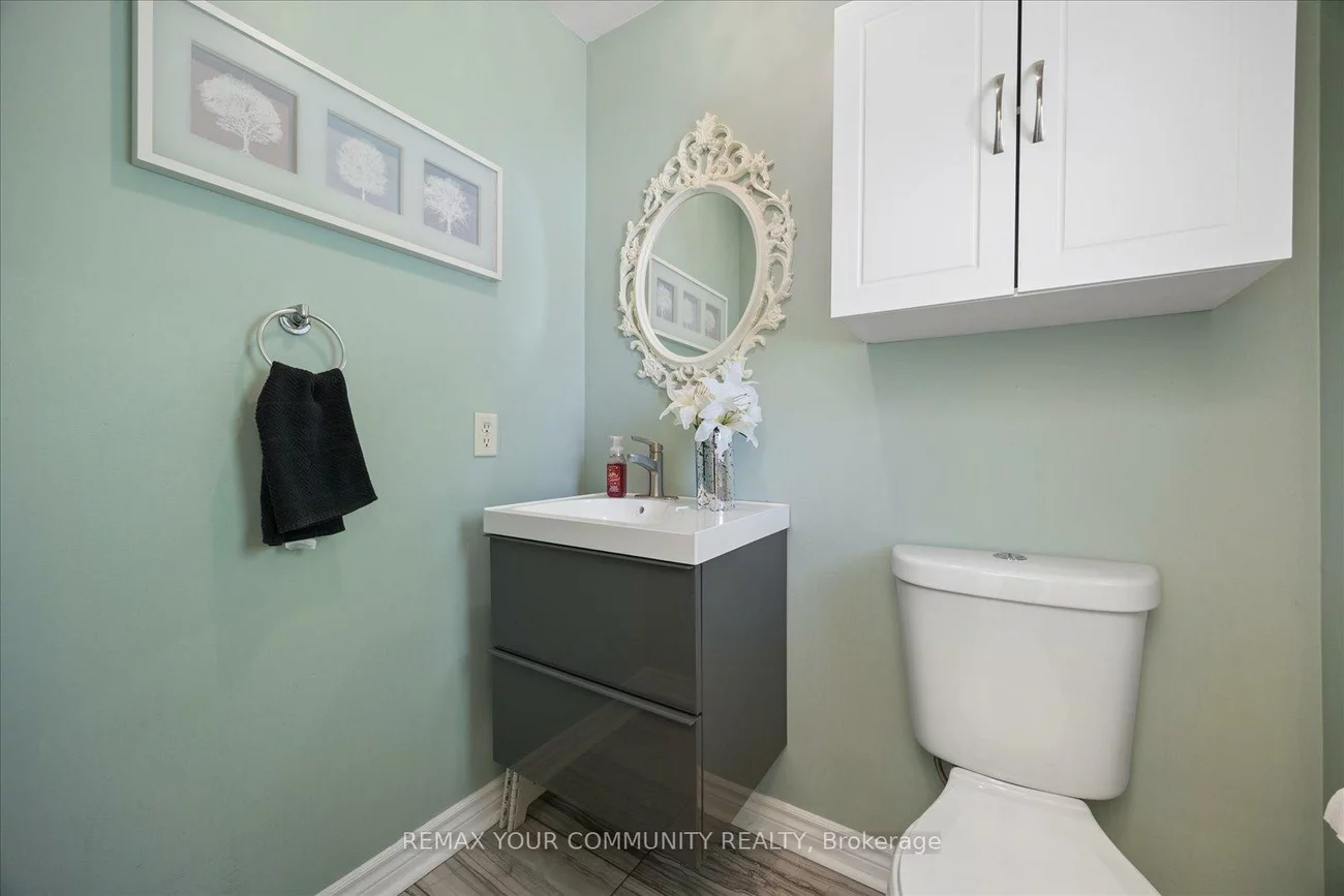 23, Breeze, Bradford, Bradford West Gwillimbury