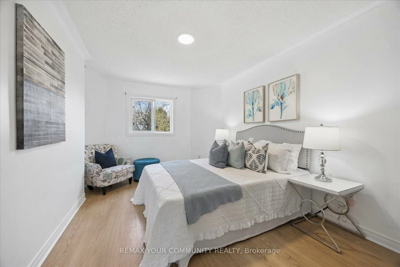 23, Breeze, Bradford, Bradford West Gwillimbury