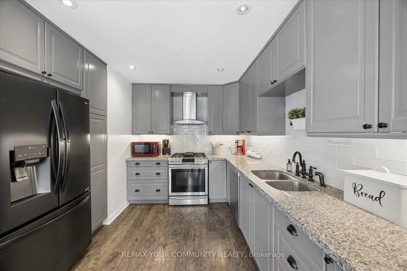 23, Breeze, Bradford, Bradford West Gwillimbury