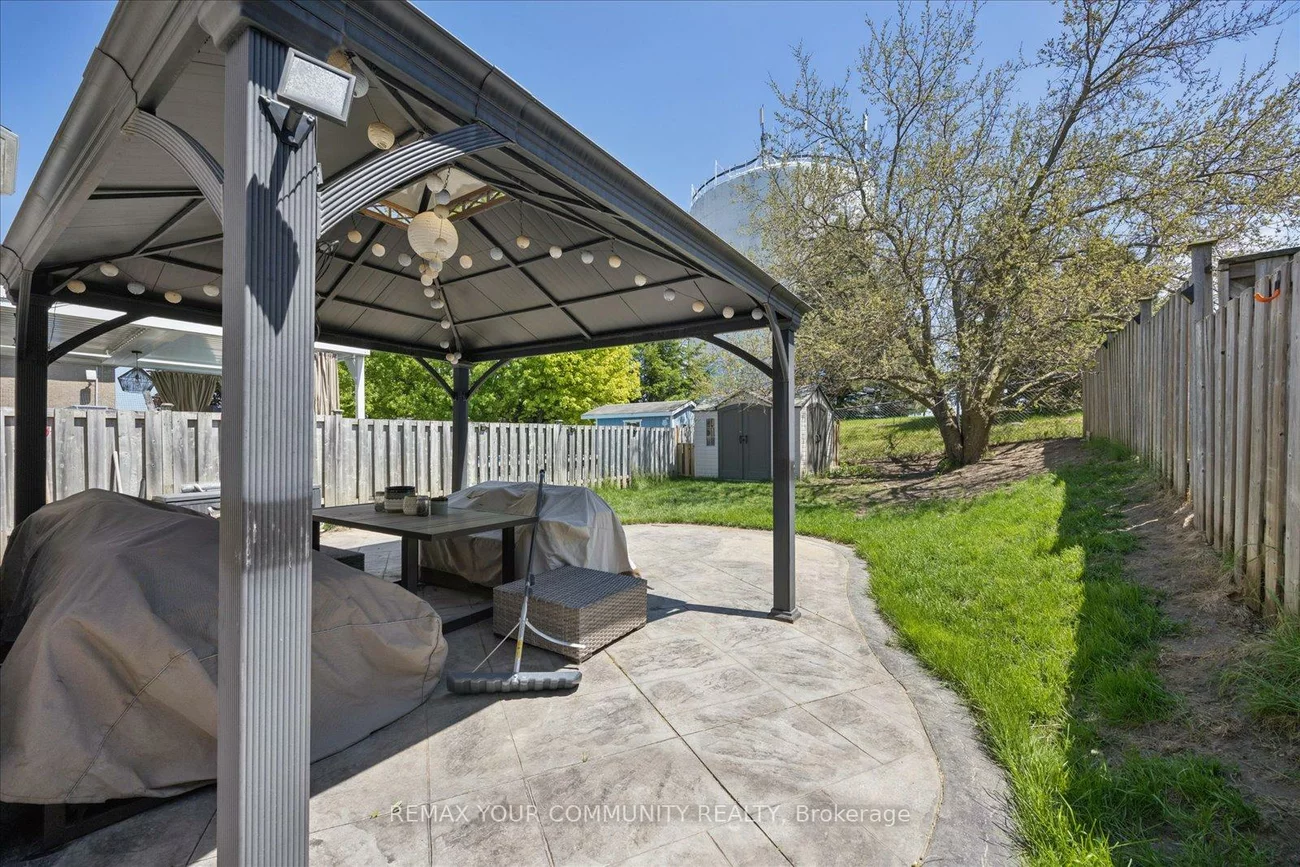 23, Breeze, Bradford, Bradford West Gwillimbury