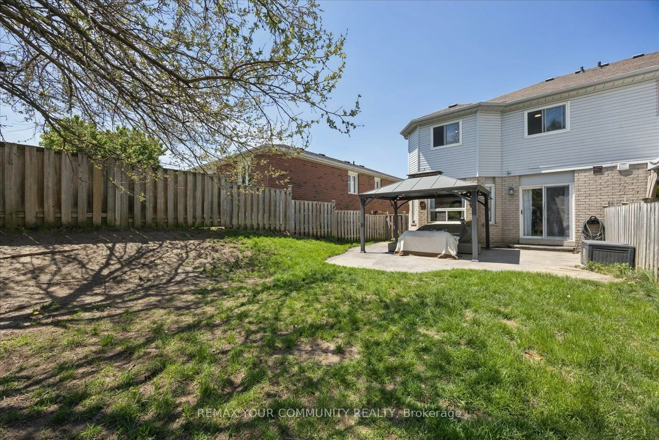 23, Breeze, Bradford, Bradford West Gwillimbury