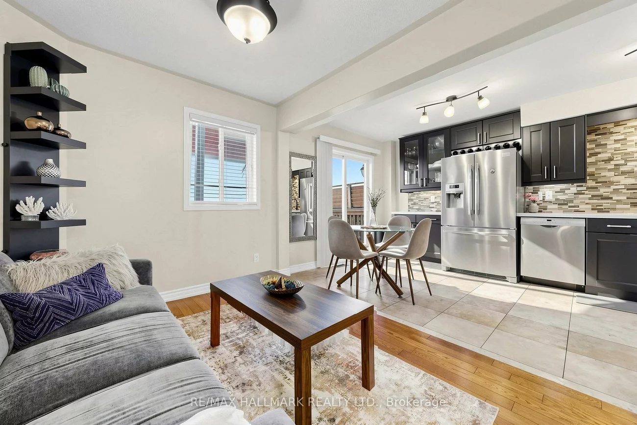 23, Natale, Bradford, Bradford West Gwillimbury