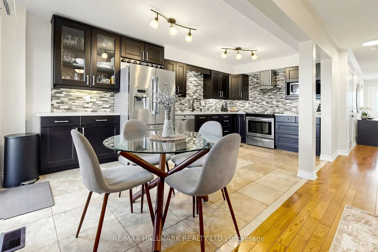 23, Natale, Bradford, Bradford West Gwillimbury